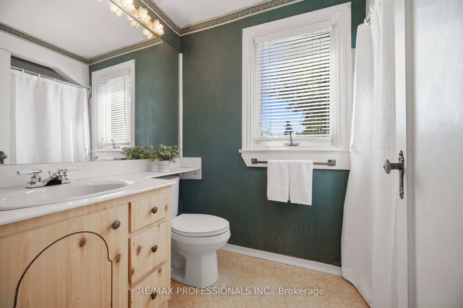 29 Mattice Rd, Toronto — 36