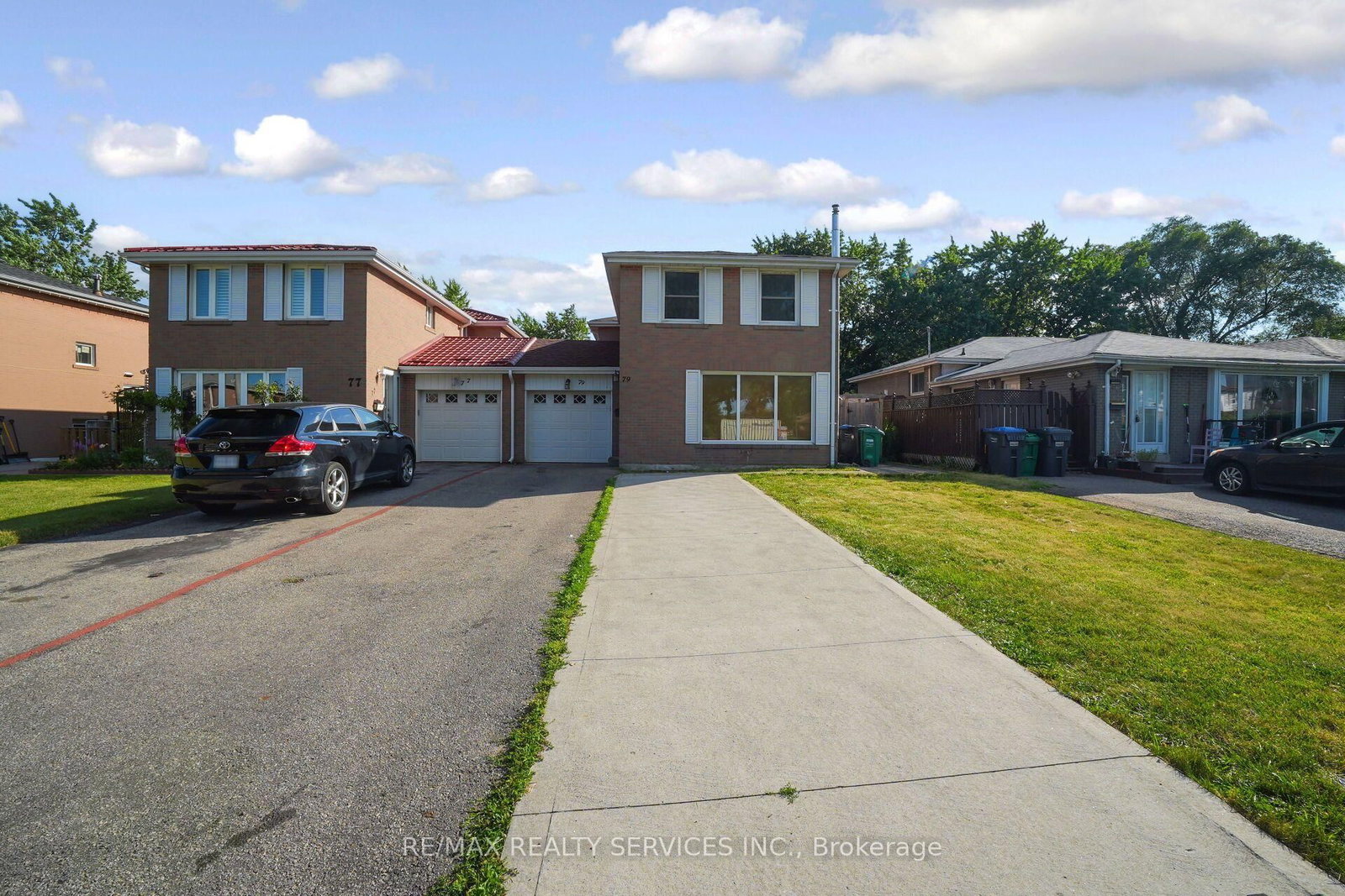 79 Cloverdale Dr, Brampton — 2