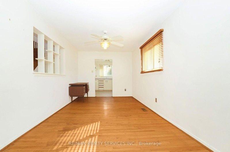 79 Cloverdale Dr - Photo 5