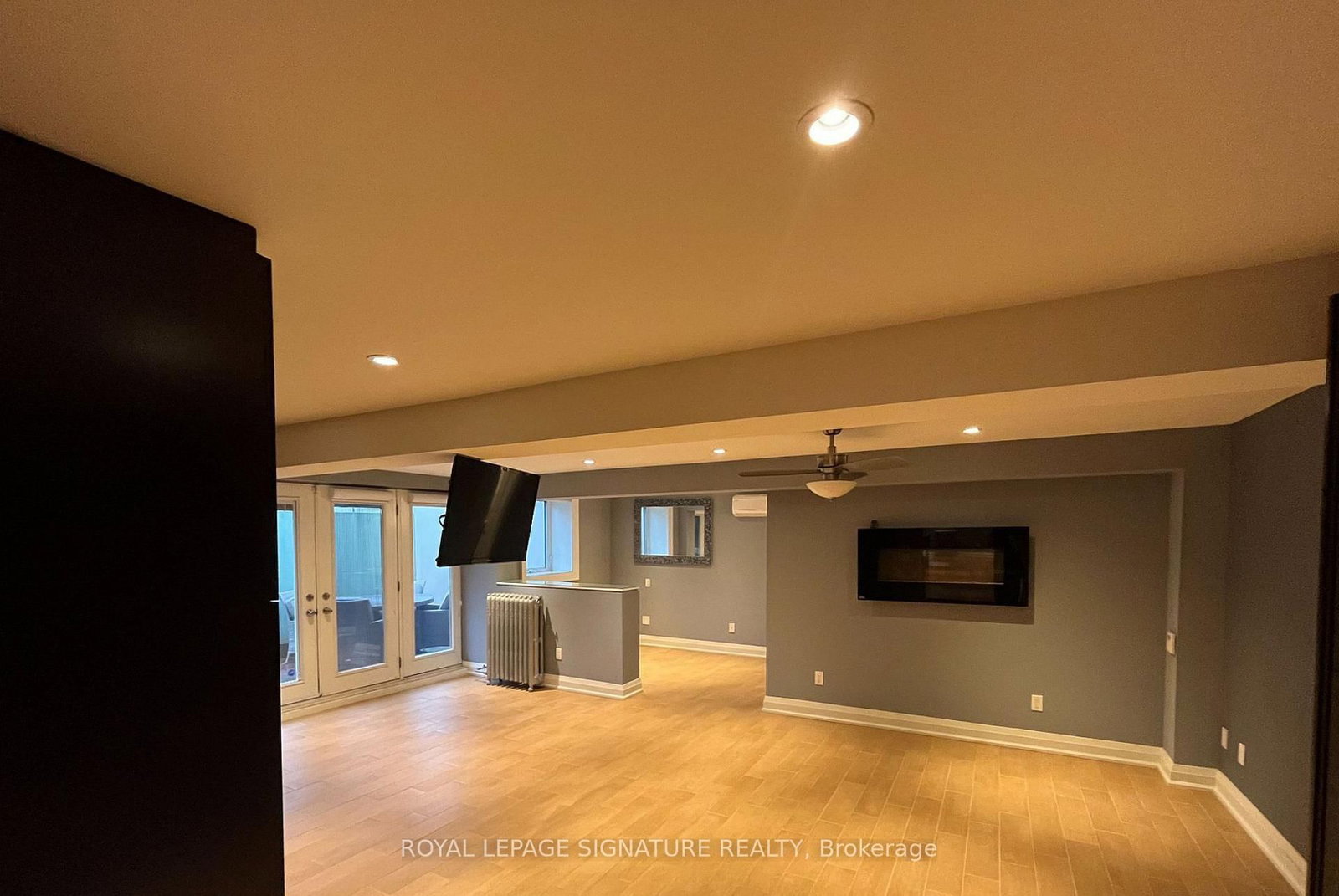 23 Abbs St, Toronto — 21