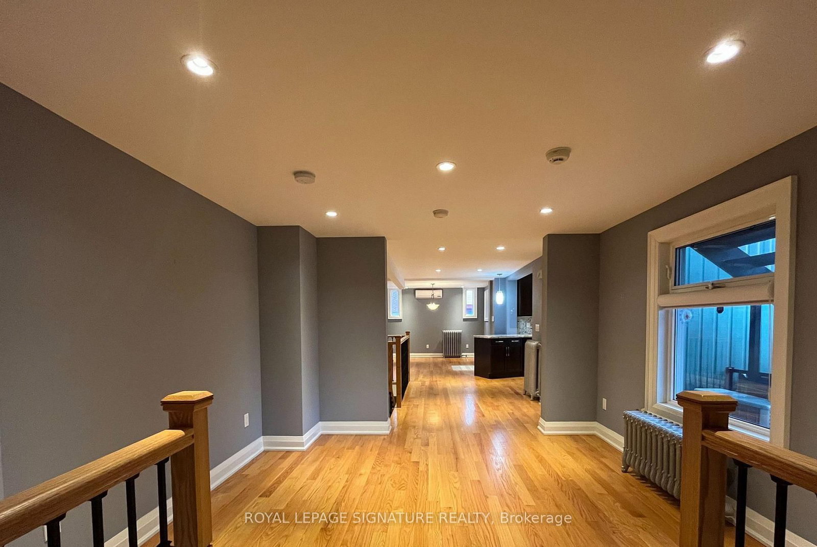 23 Abbs St, Toronto — 27