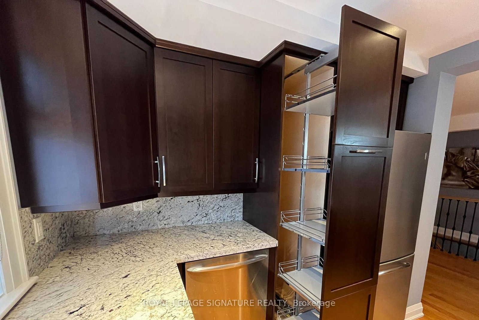 23 Abbs St, Toronto — 33