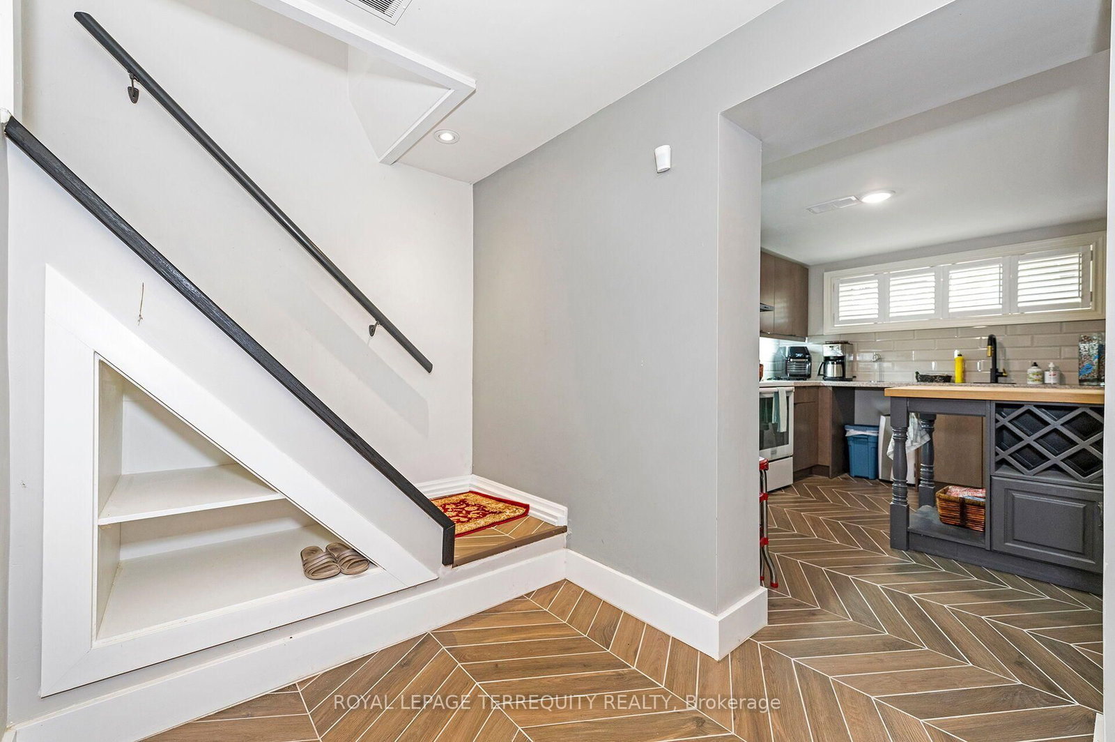 120 Falstaff Ave, Toronto — 19