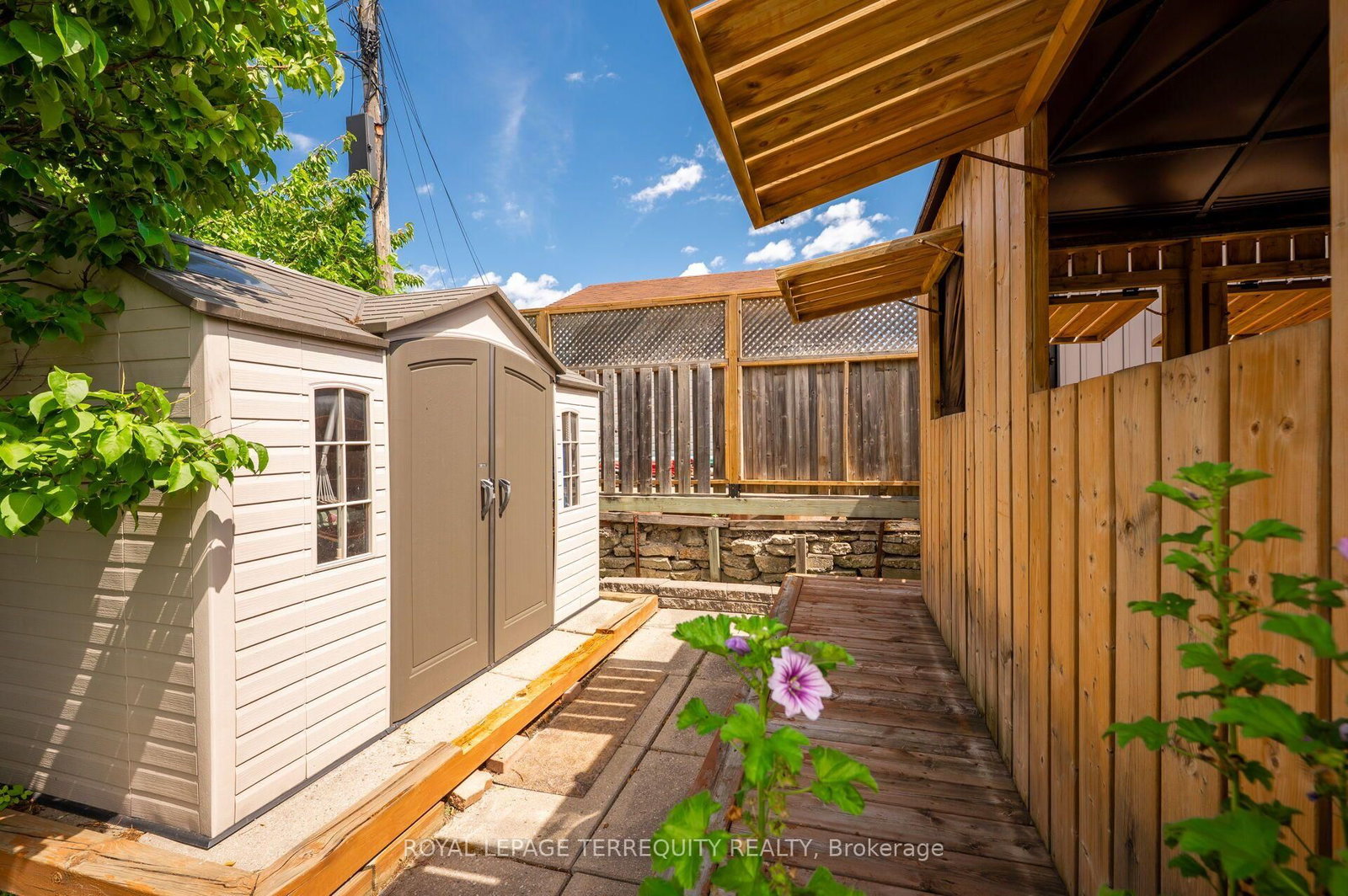 120 Falstaff Ave, Toronto — 32