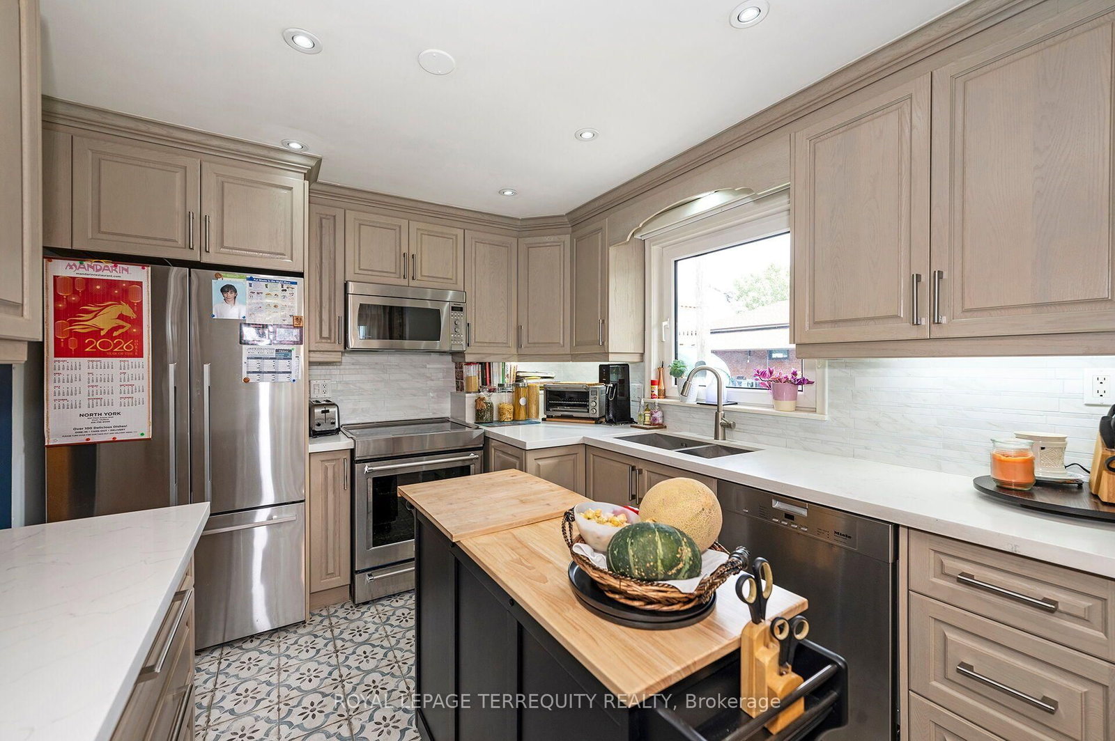 120 Falstaff Ave, Toronto — 7
