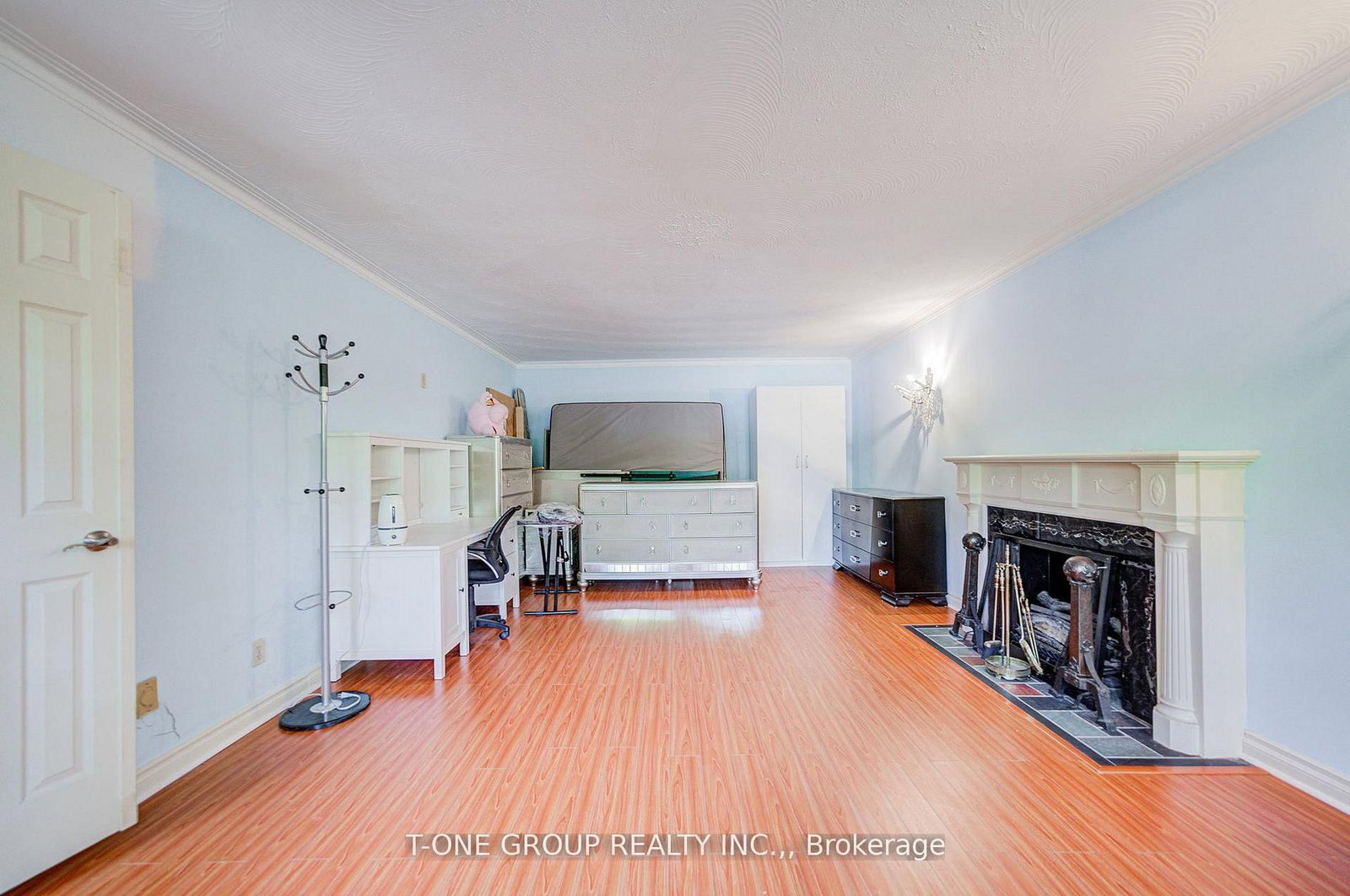 120 Cumberland Dr, Mississauga — 33