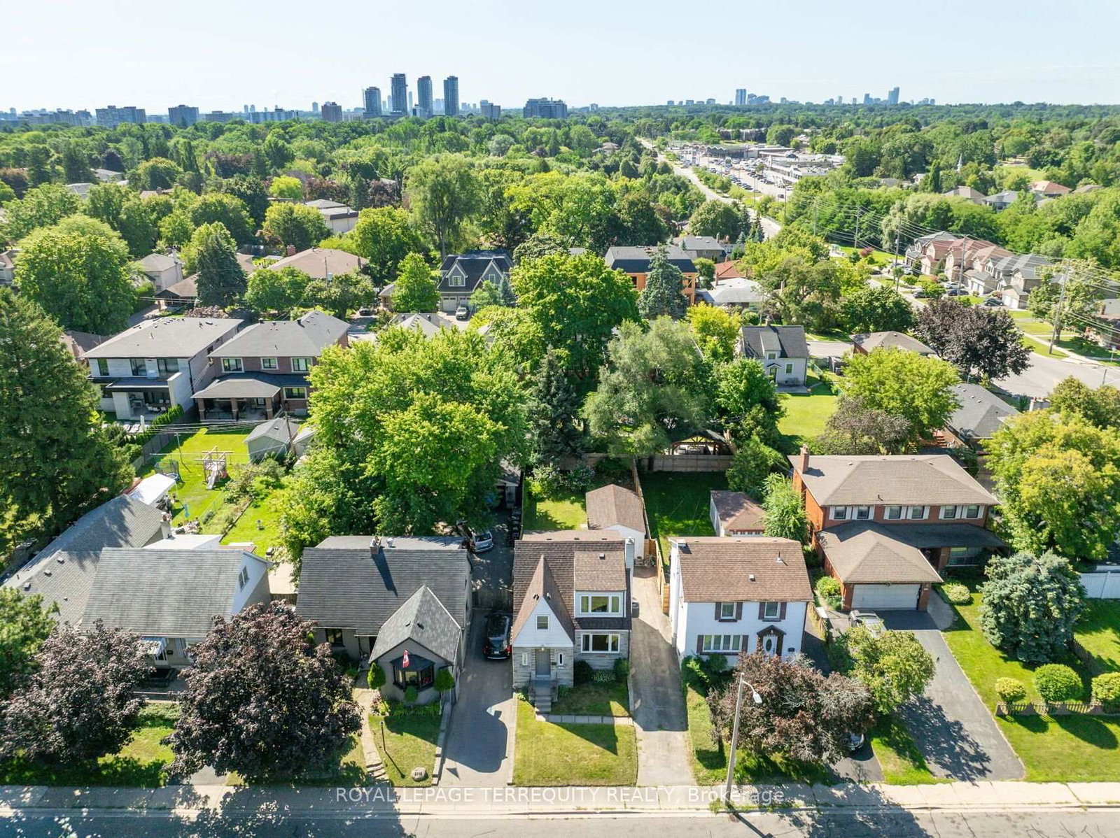 2307 Lawrence Ave, Toronto — 35