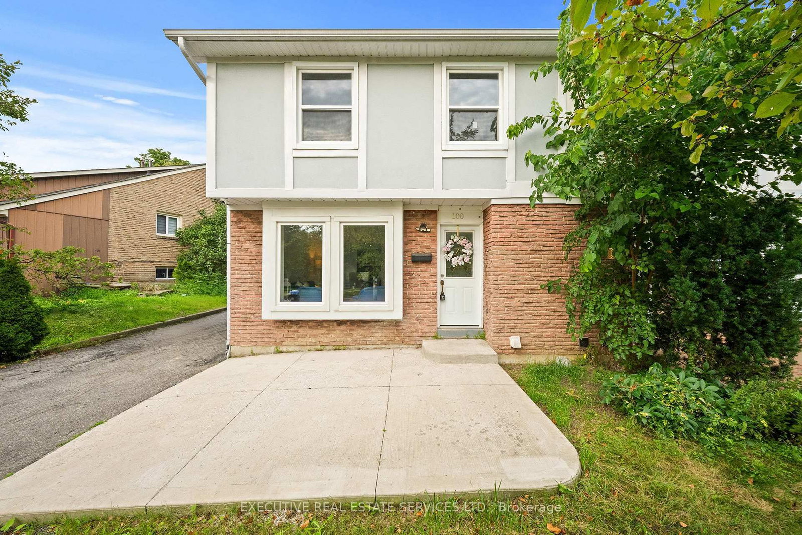 100 Centre St, Brampton — 2