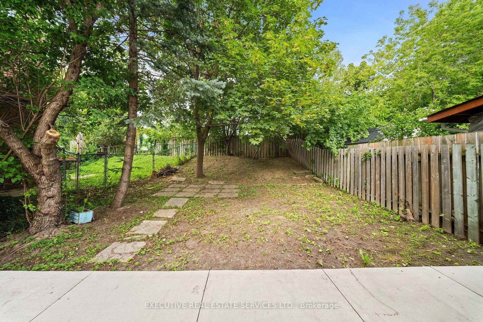 100 Centre St, Brampton — 38