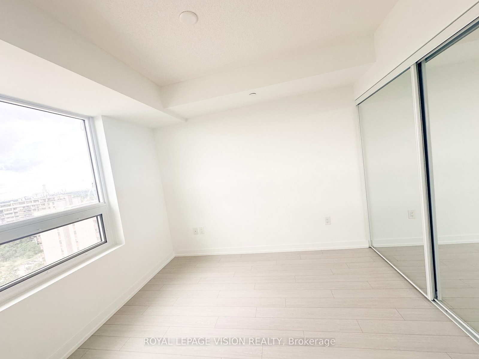 1411-4010 Eglinton Ave, Toronto — 5