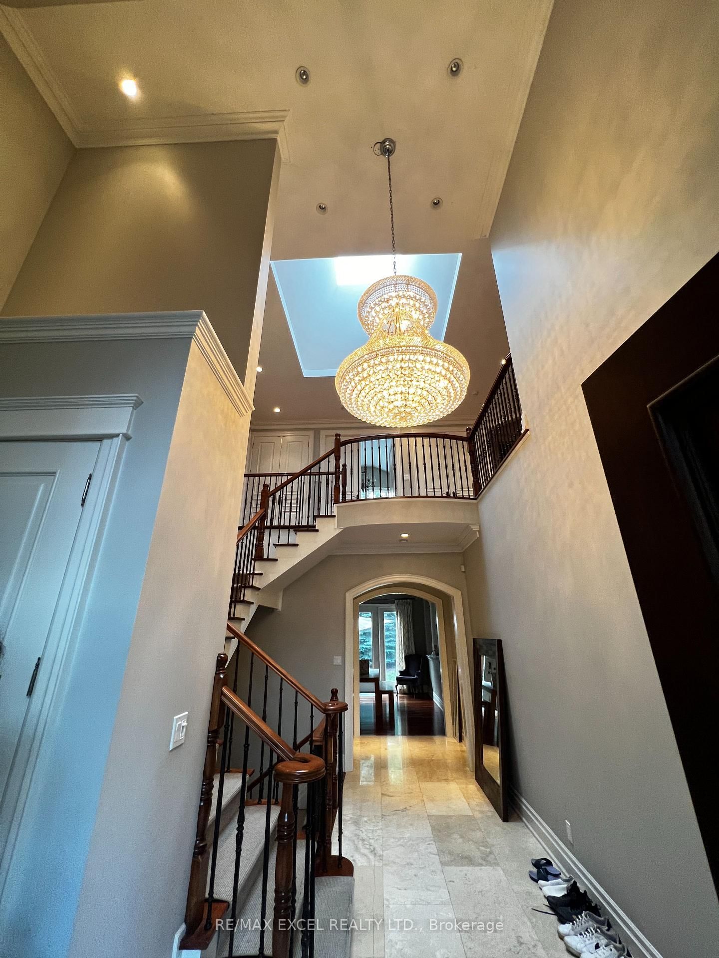 1205 Streambank Dr, Mississauga — 4
