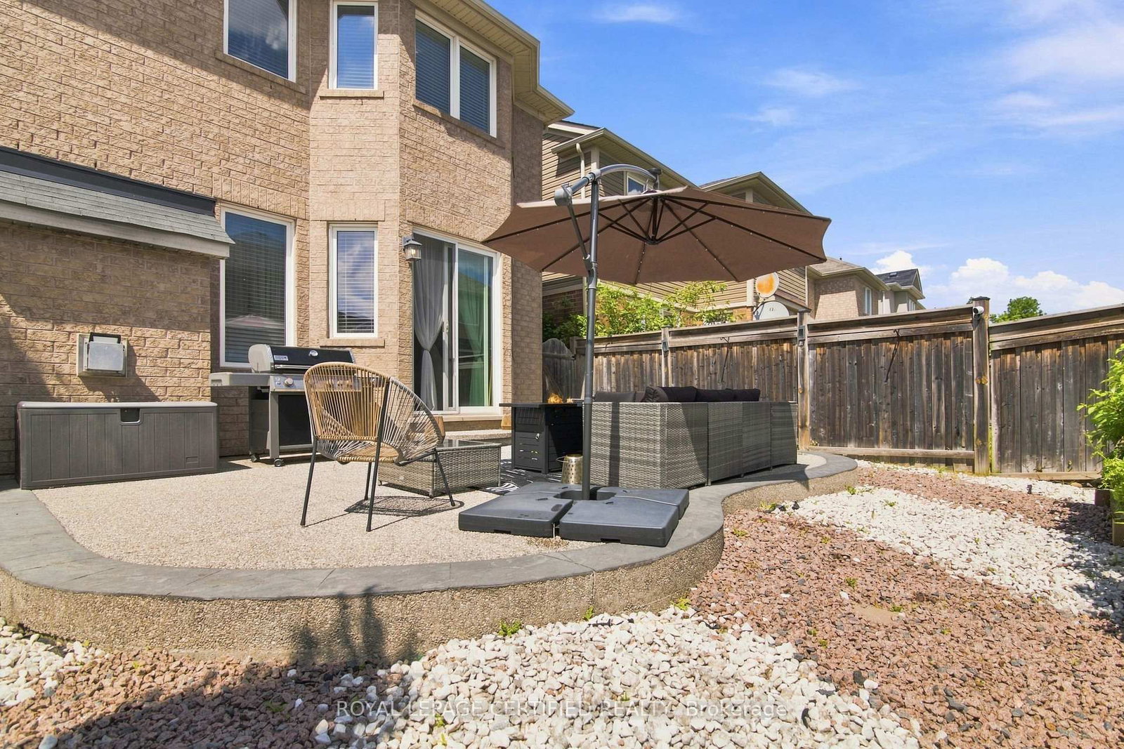 146 Willet Terr, Milton — 15