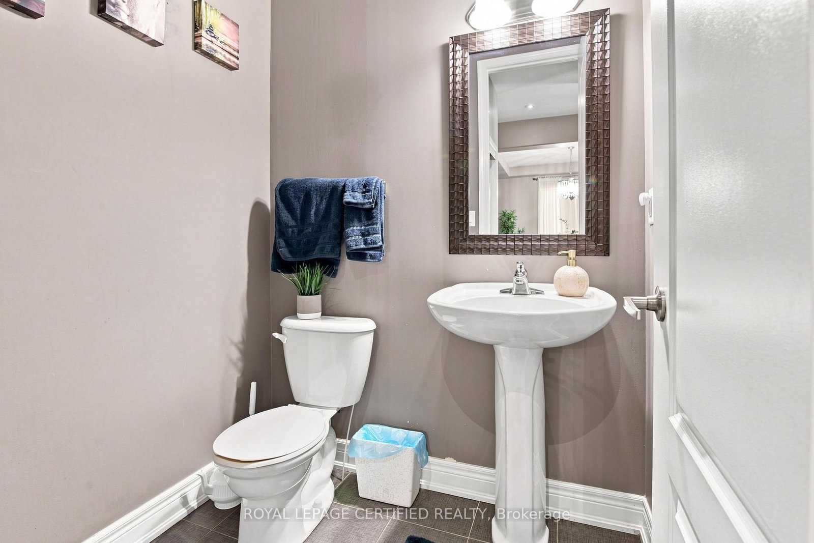 146 Willet Terr, Milton — 17