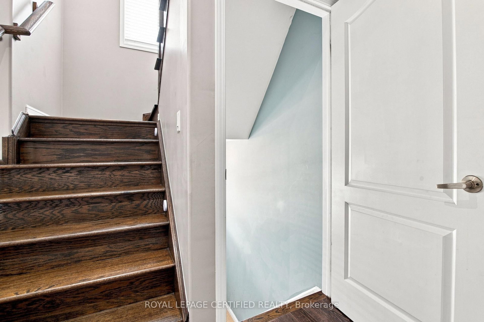 146 Willet Terr, Milton — 33