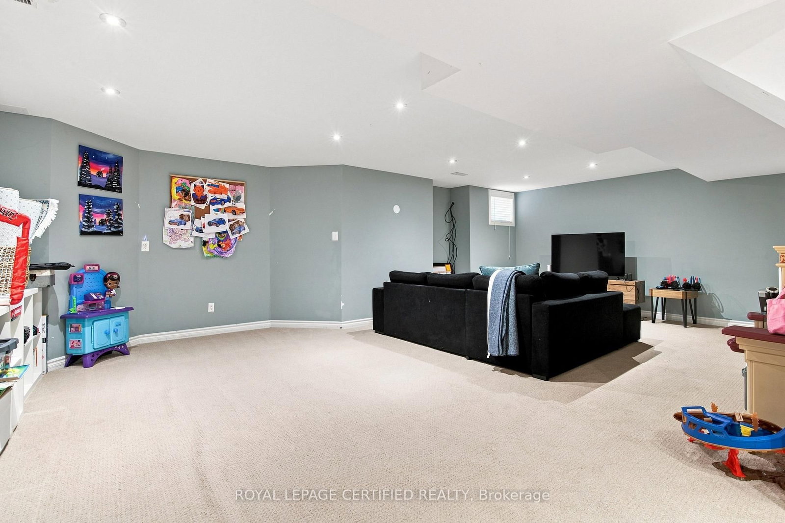 146 Willet Terr, Milton — 36