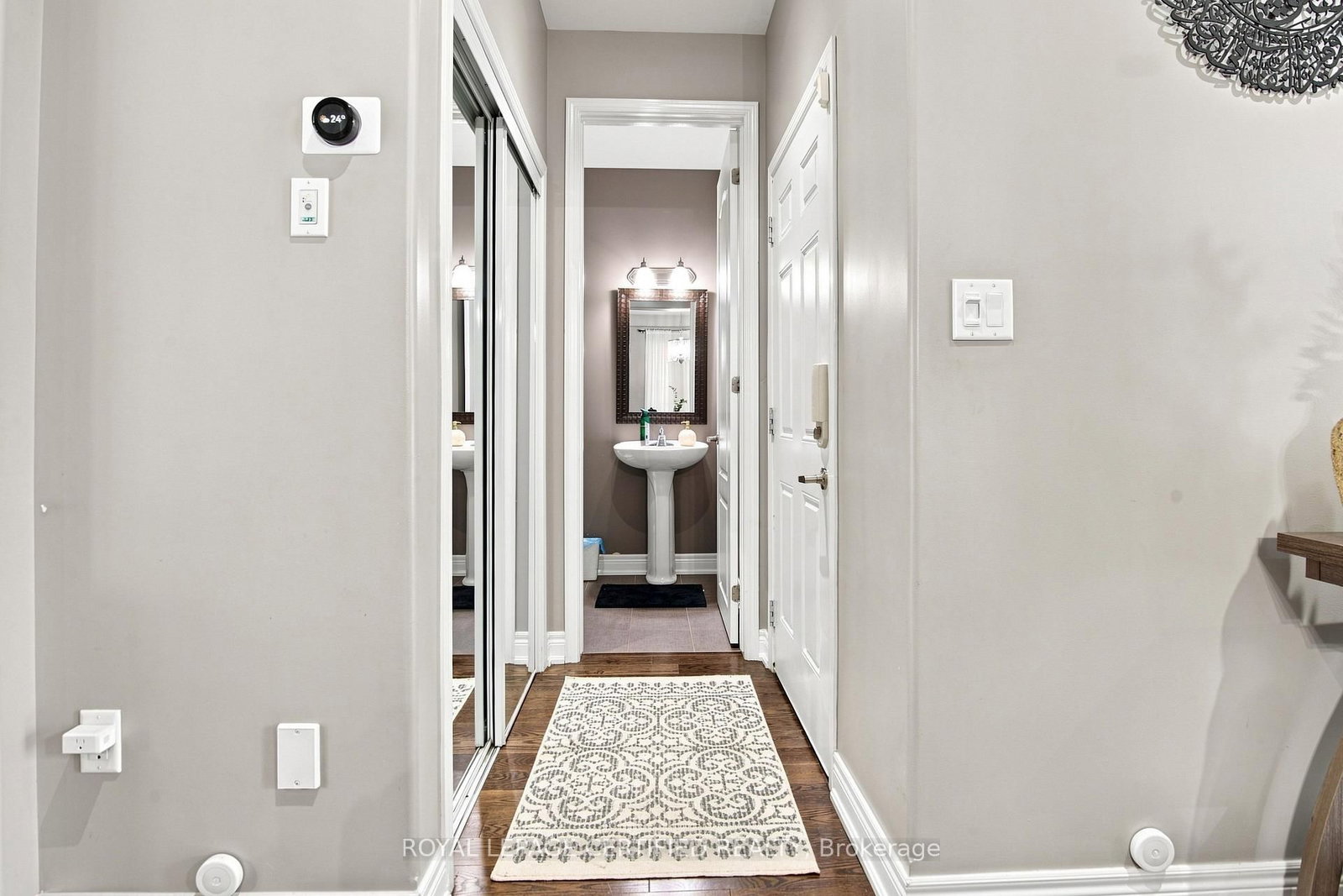 146 Willet Terr, Milton — 8