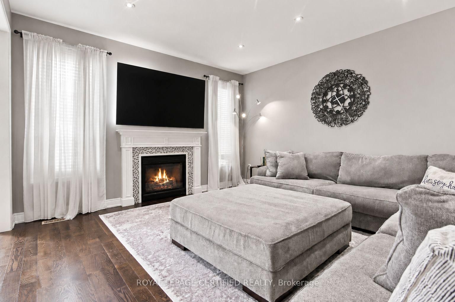 146 Willet Terr, Milton — 9