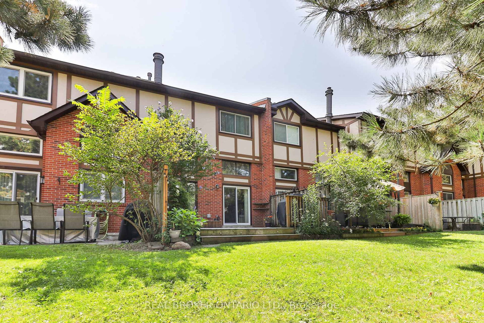 16-1764 Rathburn Rd, Mississauga — 17