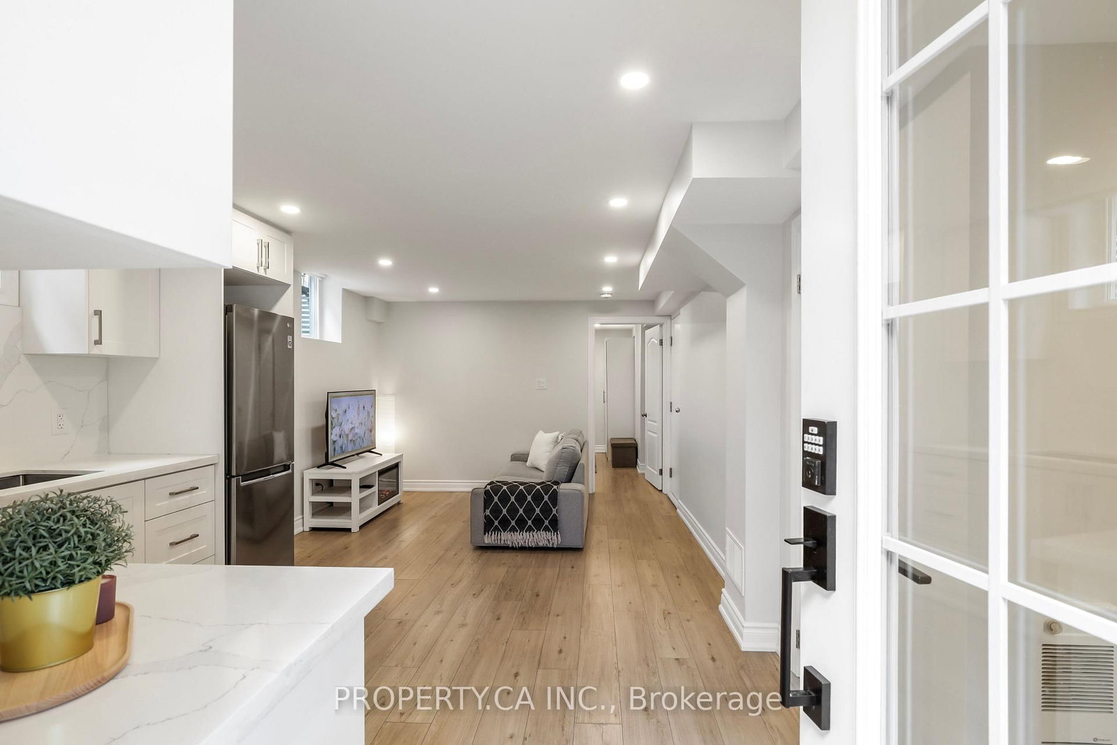 Lower-891 Willowbank Tr, Mississauga — 2