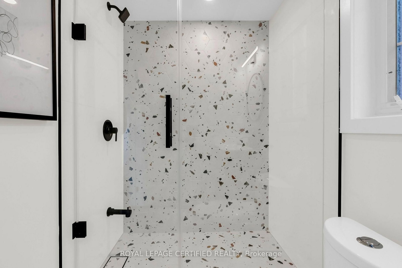 23 Charlie Jordan Rd, Toronto — 25