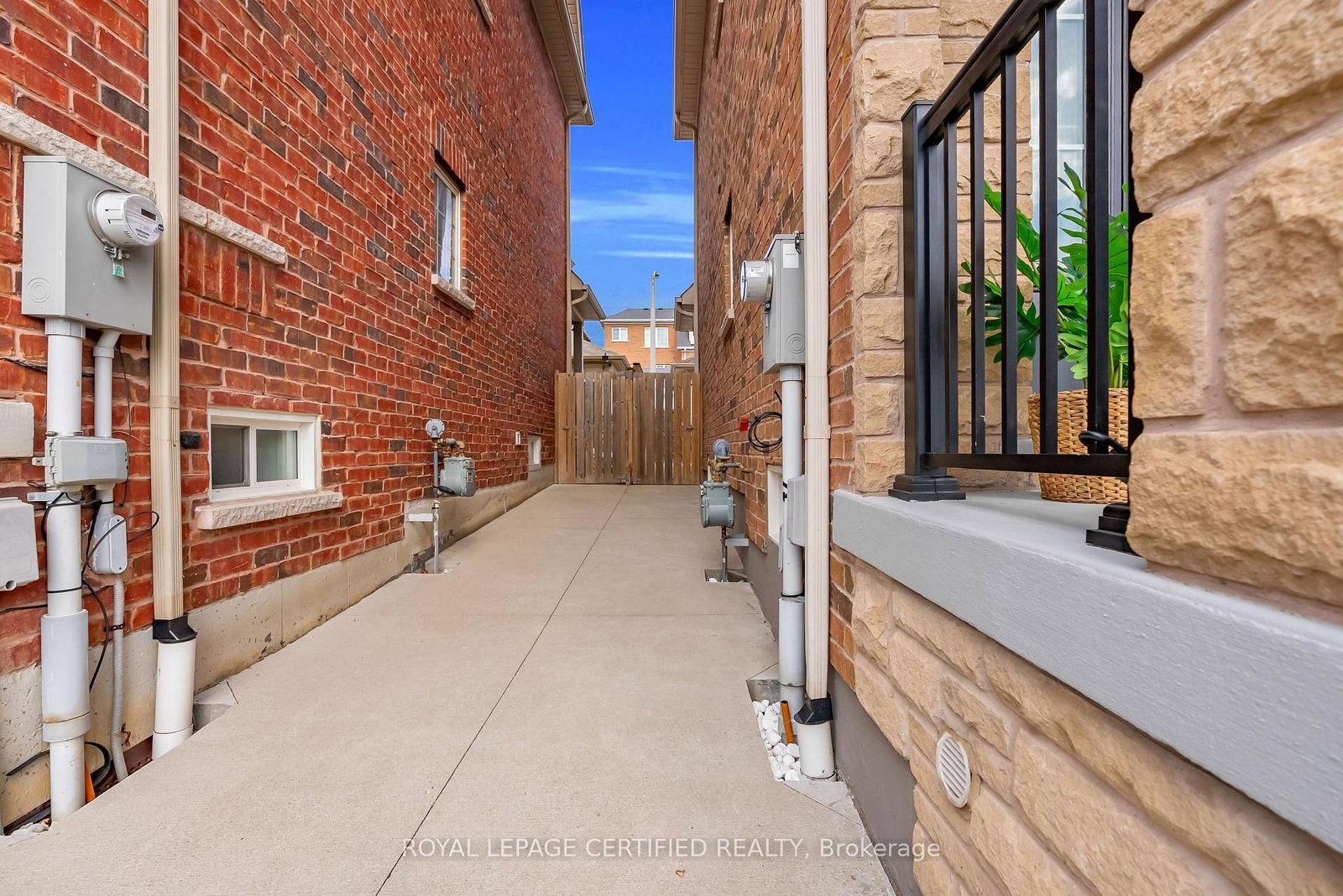 23 Charlie Jordan Rd, Toronto — 43