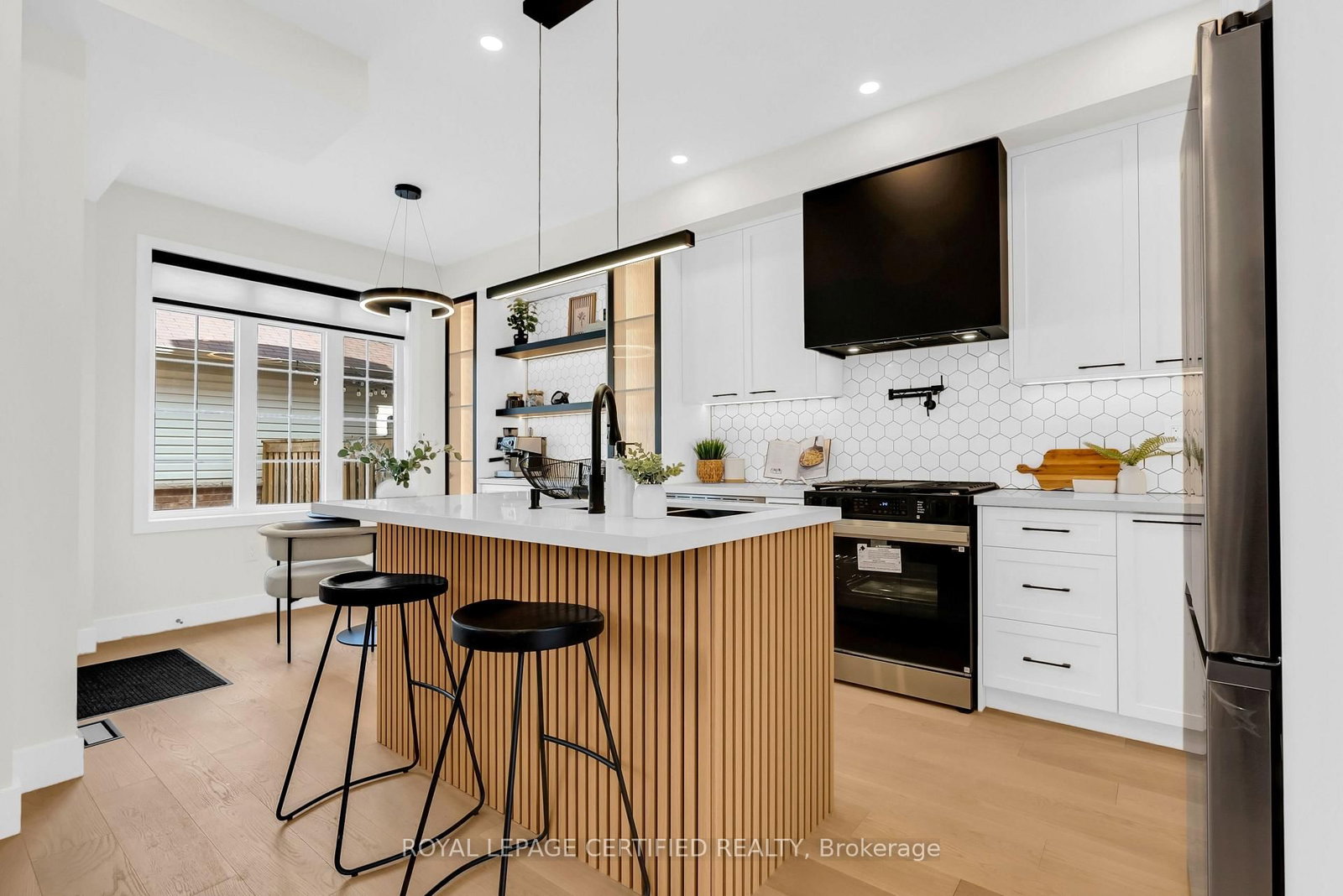 23 Charlie Jordan Rd, Toronto — 9