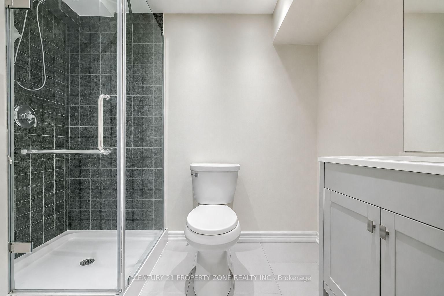 27 Madrid Cres, Brampton — 18