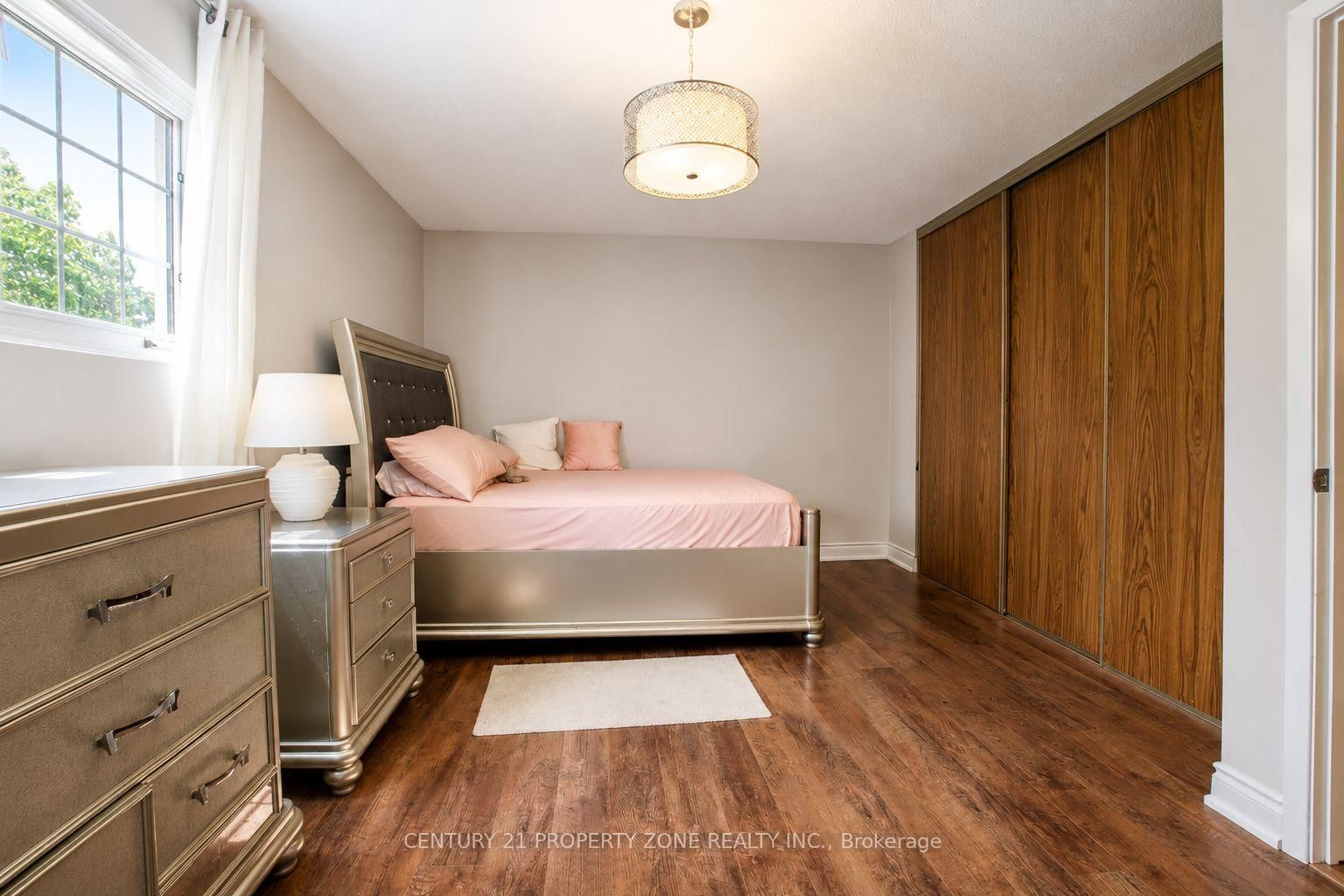 27 Madrid Cres, Brampton — 20