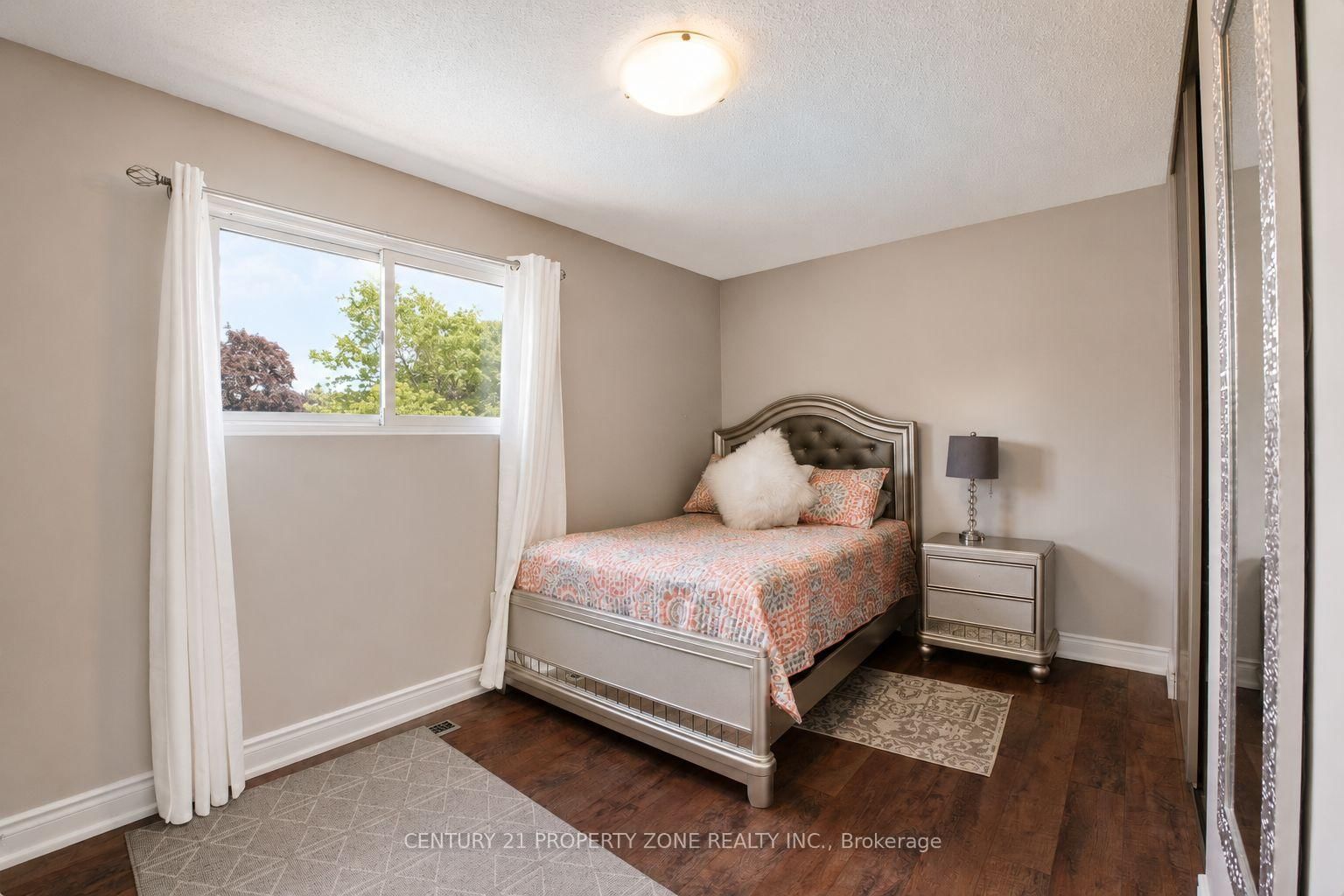 27 Madrid Cres, Brampton — 21