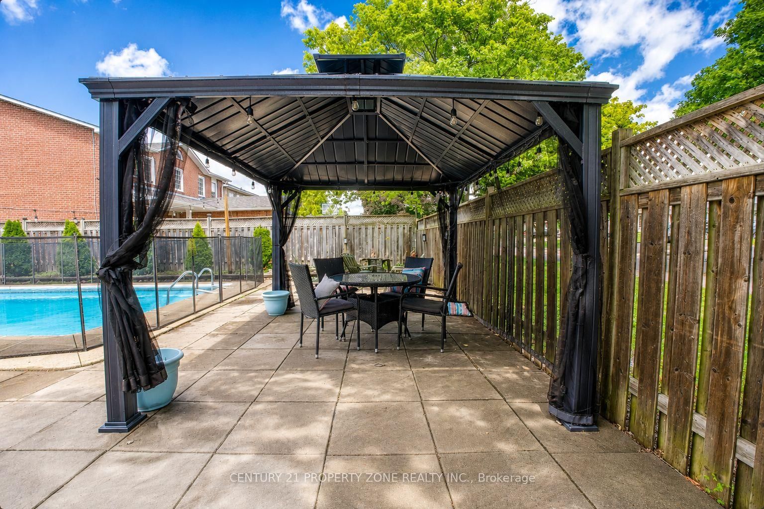 27 Madrid Cres, Brampton — 33