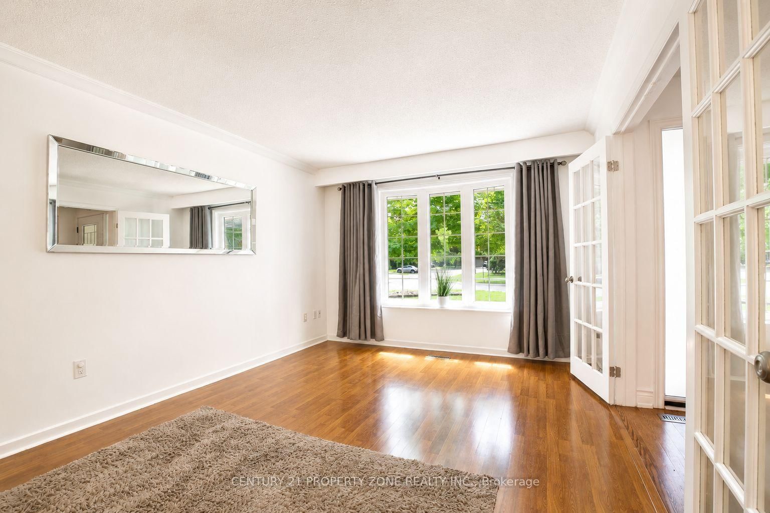 27 Madrid Cres, Brampton — 7