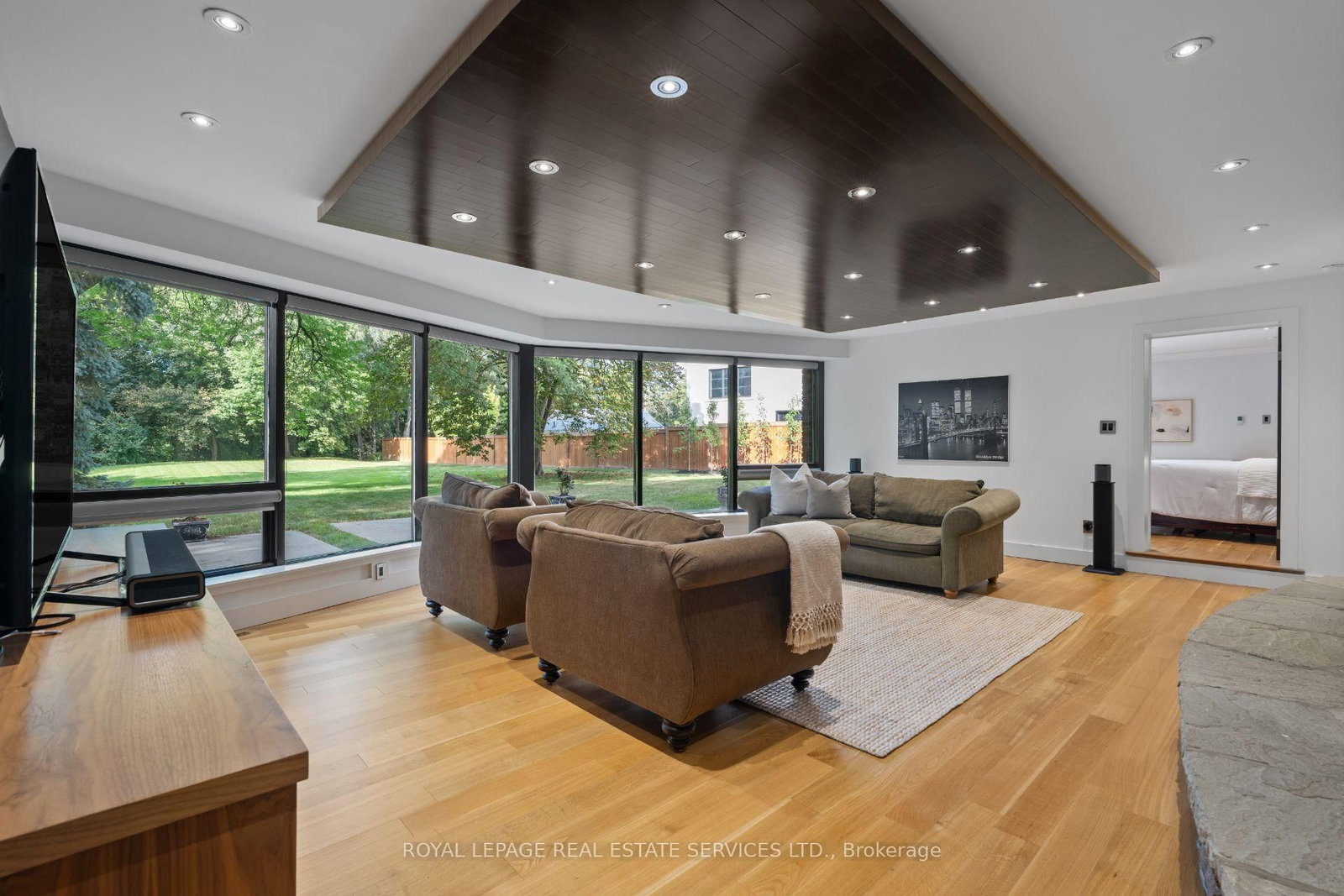 23 Lorraine Gdns, Toronto — 32