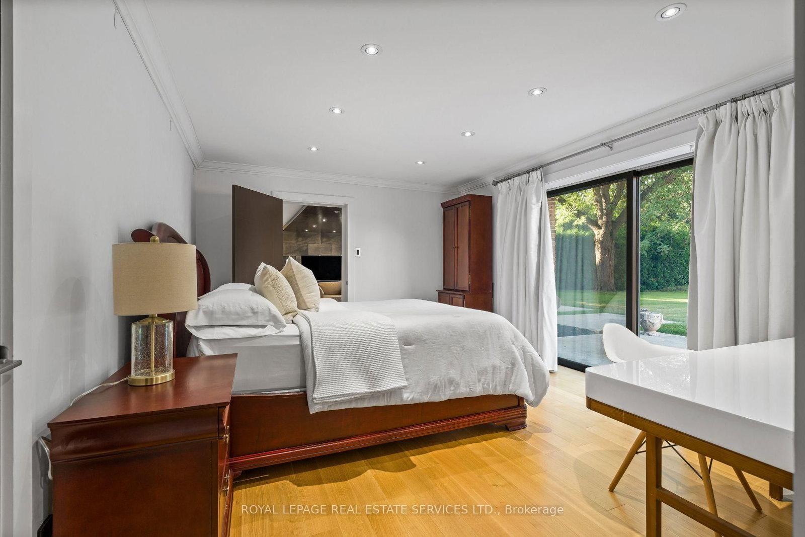 23 Lorraine Gdns, Toronto — 42