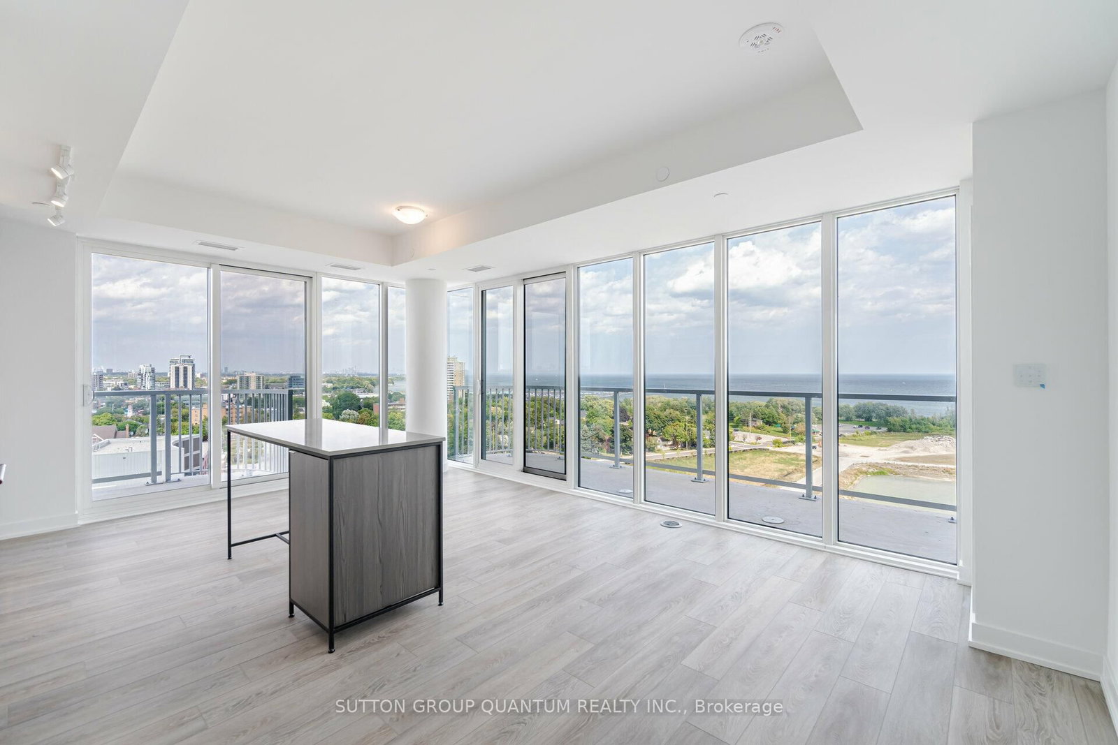 1305-220 Missinnihe Way, Mississauga — 7
