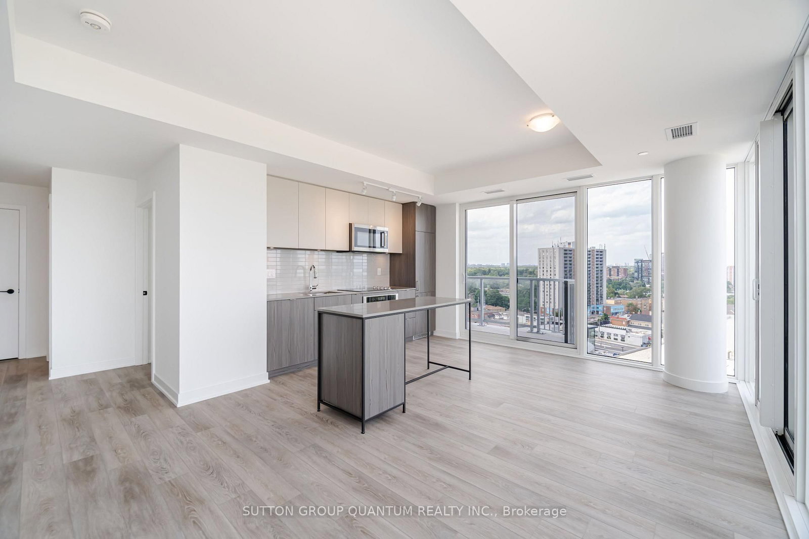 1305-220 Missinnihe Way, Mississauga — 9